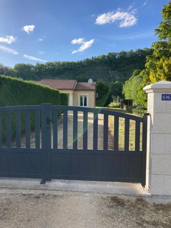 Maison Entiere Proche Du Centre Льо Бюг Екстериор снимка